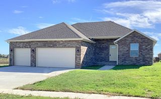 3740 W Riley Street, Bolivar, MO 65613