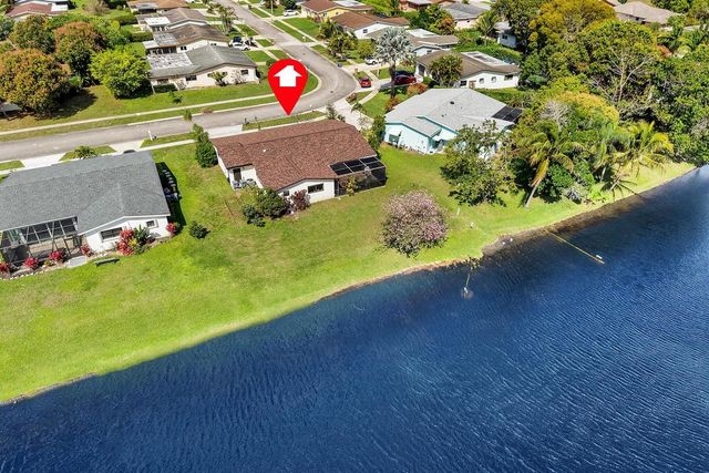 14592 Country Side Lane, Delray Beach, FL 33484