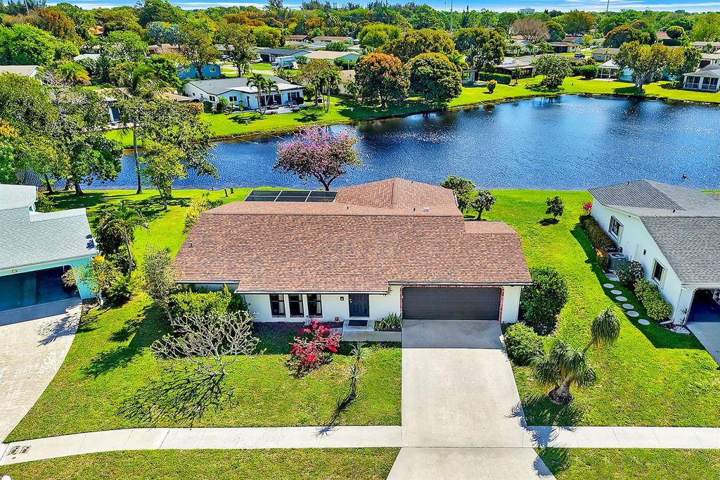 14592 Country Side Lane, Delray Beach, FL 33484