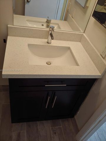 8590 SW 212th St 303, Cutler Bay, FL 33189