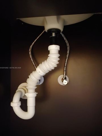 8590 SW 212th St 303, Cutler Bay, FL 33189