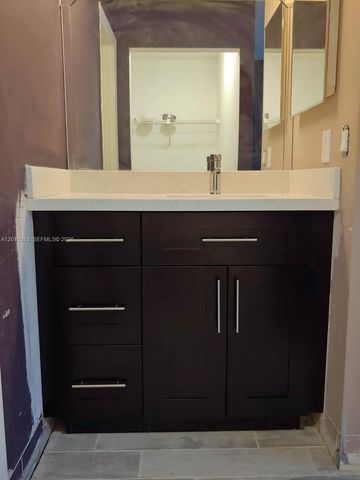 8590 SW 212th St 303, Cutler Bay, FL 33189