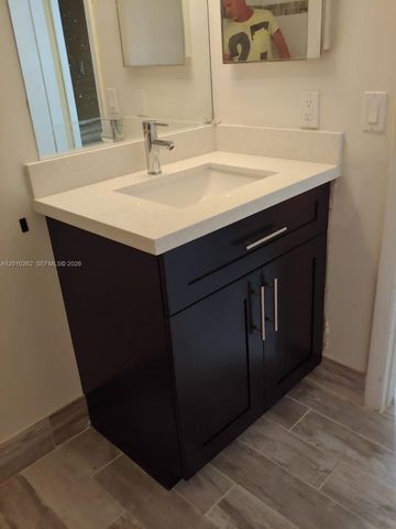 8590 SW 212th St 303, Cutler Bay, FL 33189