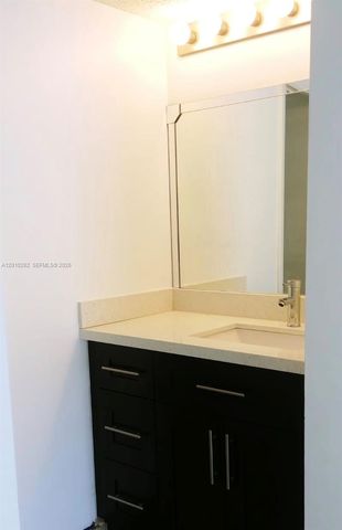 8590 SW 212th St 303, Cutler Bay, FL 33189