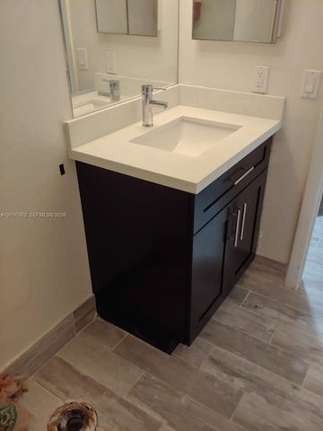 8590 SW 212th St 303, Cutler Bay, FL 33189