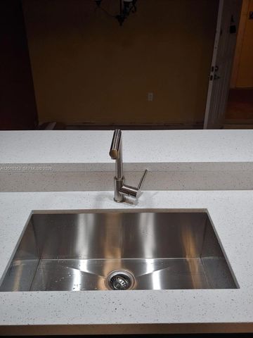 8590 SW 212th St 303, Cutler Bay, FL 33189