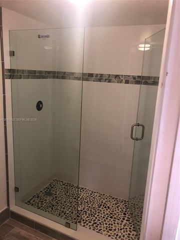 8590 SW 212th St 303, Cutler Bay, FL 33189