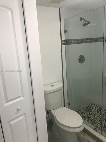 8590 SW 212th St 303, Cutler Bay, FL 33189