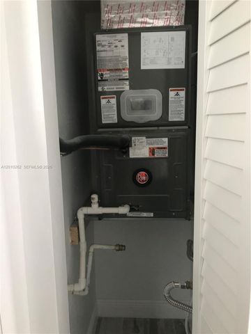 8590 SW 212th St 303, Cutler Bay, FL 33189