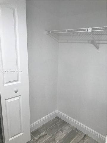 8590 SW 212th St 303, Cutler Bay, FL 33189