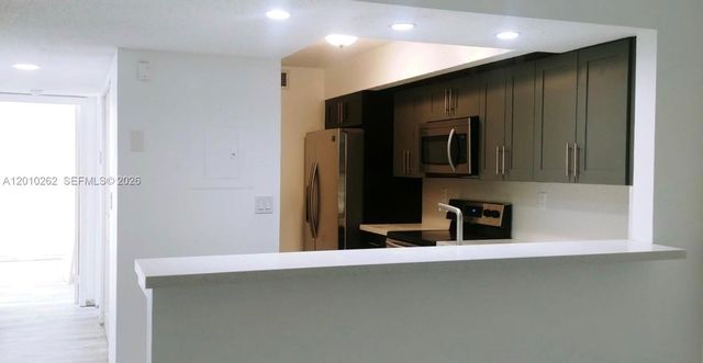 8590 SW 212th St 303, Cutler Bay, FL 33189