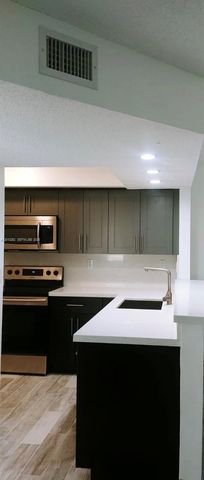 8590 SW 212th St 303, Cutler Bay, FL 33189