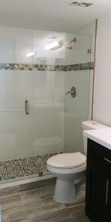 8590 SW 212th St 303, Cutler Bay, FL 33189