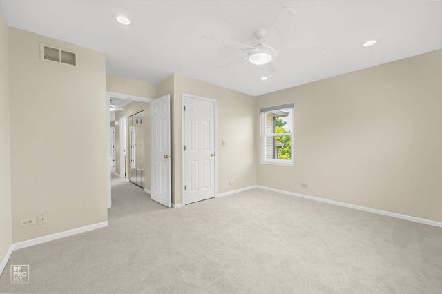 7623 BERINGER Court, Gurnee, IL 60031