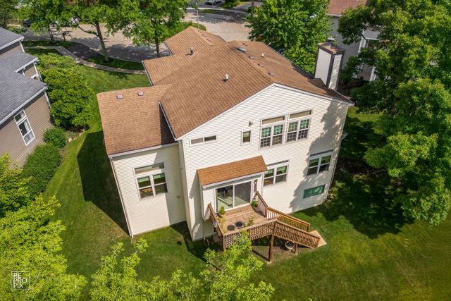 7623 BERINGER Court, Gurnee, IL 60031