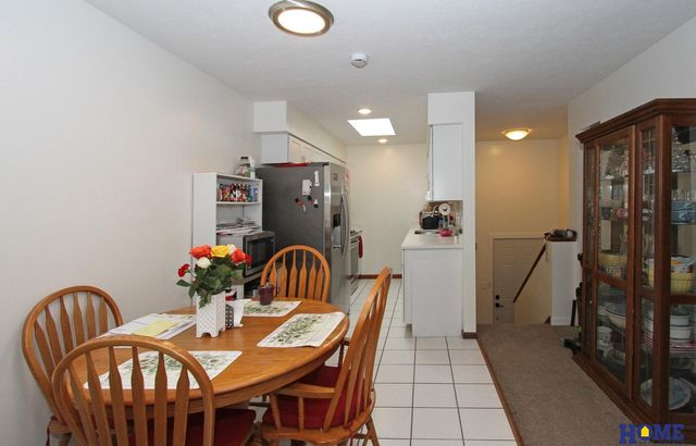 230 Parkside Lane, Lincoln, NE 68521