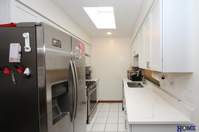 230 Parkside Lane, Lincoln, NE 68521