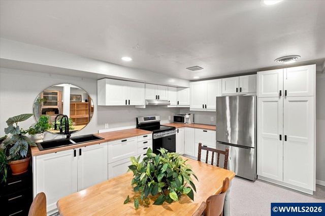 621 5th Av SE, Albany, OR 97321