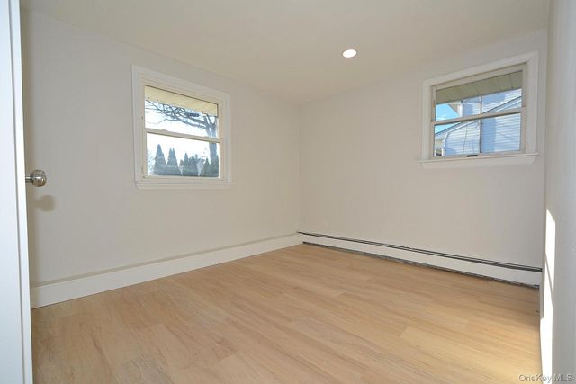 15 Allegheny Drive E, Farmingville, NY 11738