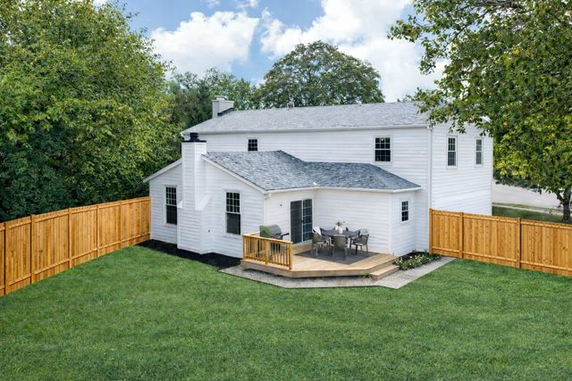 2348 Ash Lane, Northbrook, IL 60062