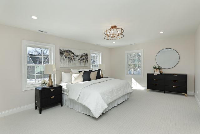 2348 Ash Lane, Northbrook, IL 60062