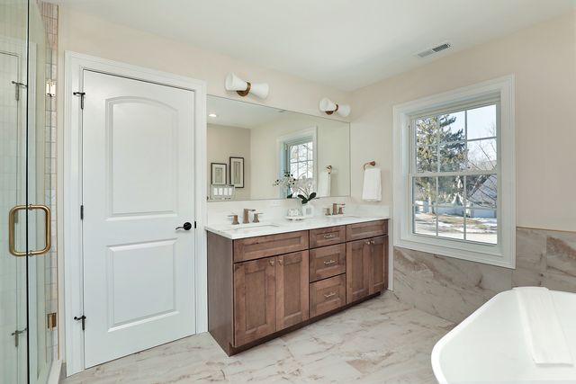 2348 Ash Lane, Northbrook, IL 60062