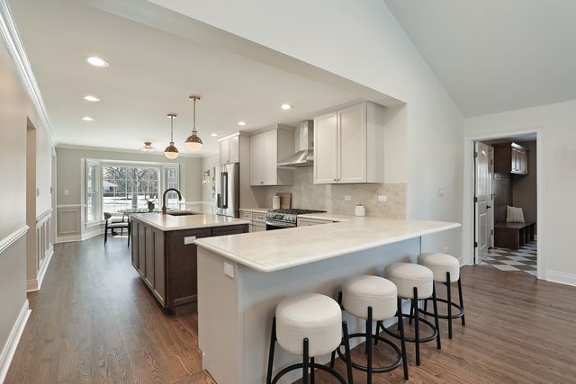 2348 Ash Lane, Northbrook, IL 60062