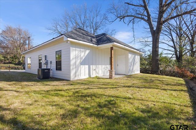 1310 Claude, Tyler, TX 75702