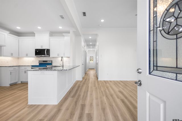 1310 Claude, Tyler, TX 75702