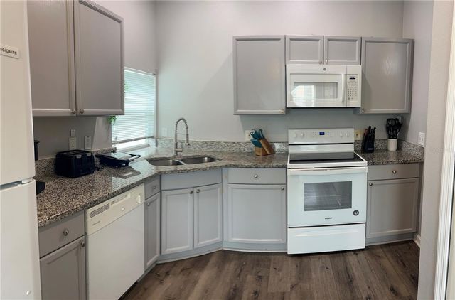 8121 FAN PALM WAY, Kissimmee, FL 34747