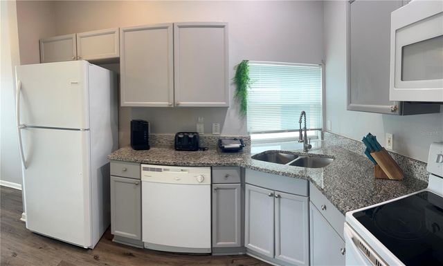 8121 FAN PALM WAY, Kissimmee, FL 34747