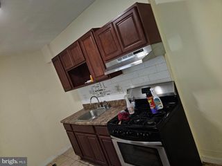 3050 N SYDENHAM ST, Philadelphia, PA 19132