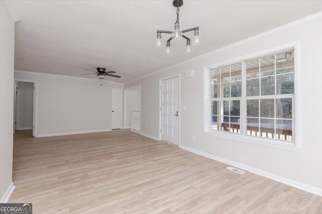 105 Oak Lake Drive, Perry, GA 31069