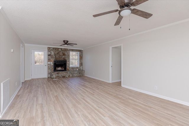 105 Oak Lake Drive, Perry, GA 31069