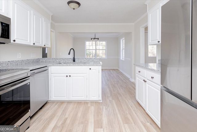 105 Oak Lake Drive, Perry, GA 31069