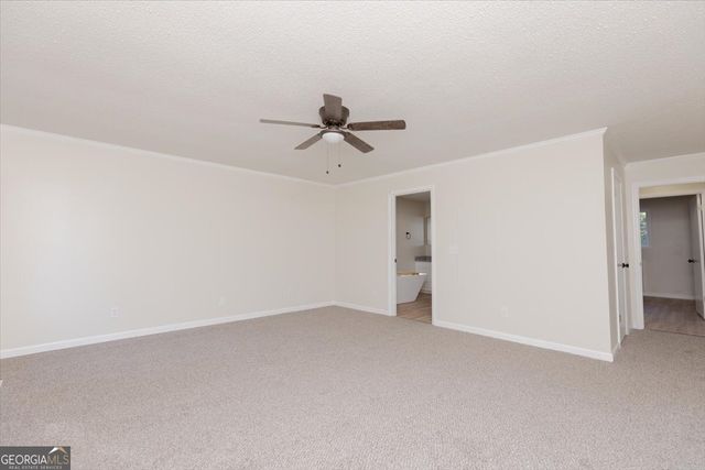 105 Oak Lake Drive, Perry, GA 31069