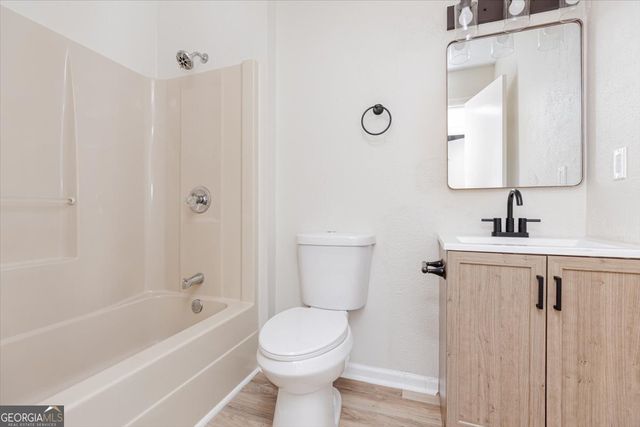 105 Oak Lake Drive, Perry, GA 31069