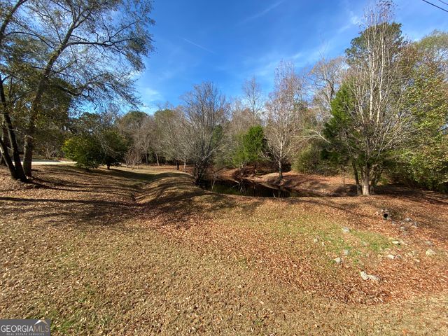 105 Oak Lake Drive, Perry, GA 31069