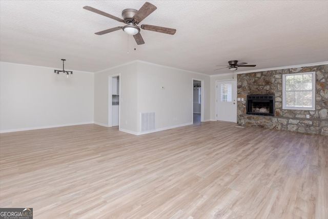 105 Oak Lake Drive, Perry, GA 31069