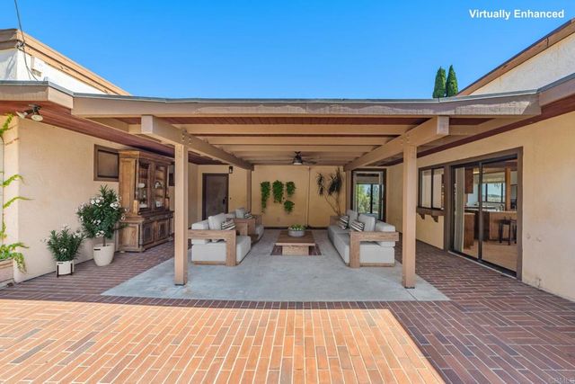 2925 Los Alisos Drive, Fallbrook, CA 92028