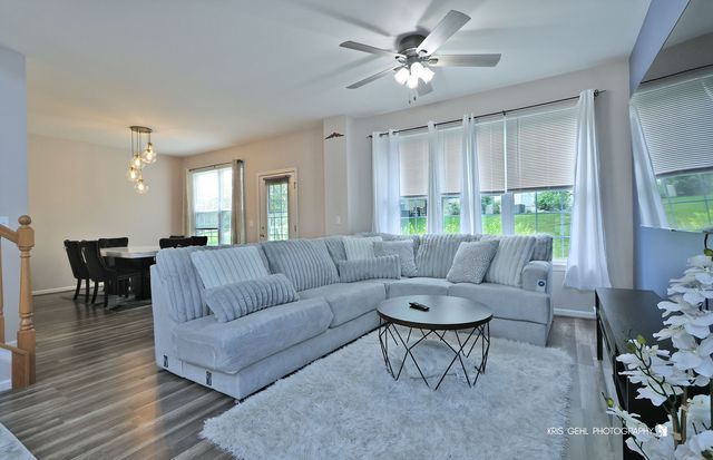 119 HARVEST Court 119, Volo, IL 60020