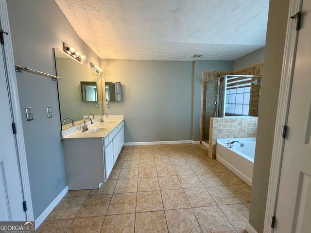 1977 Longmont Drive, Lawrenceville, GA 30044