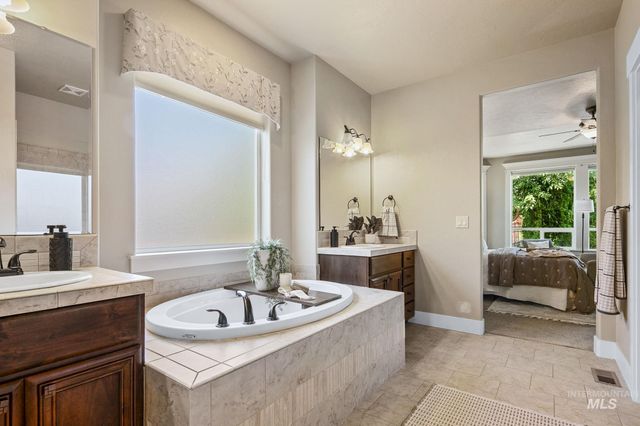 17819 N Kirkhill Way, Boise, ID 83714