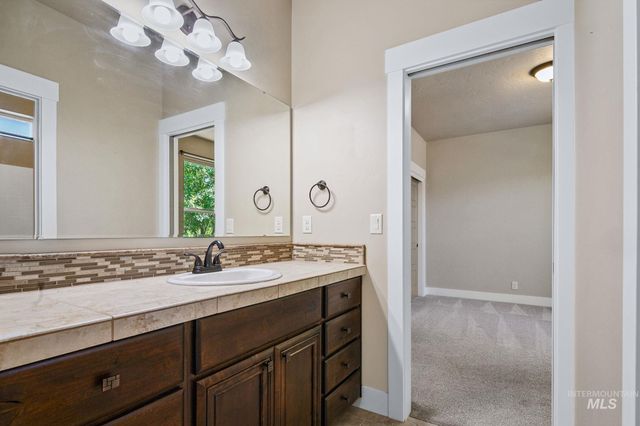 17819 N Kirkhill Way, Boise, ID 83714