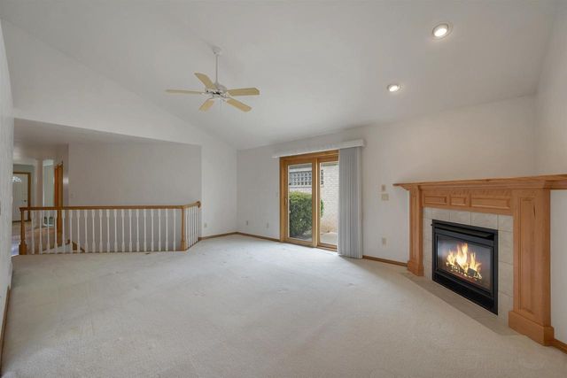 518 N LANGLADE AVENUE, Green Bay, WI 54301