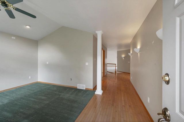 518 N LANGLADE AVENUE, Green Bay, WI 54301