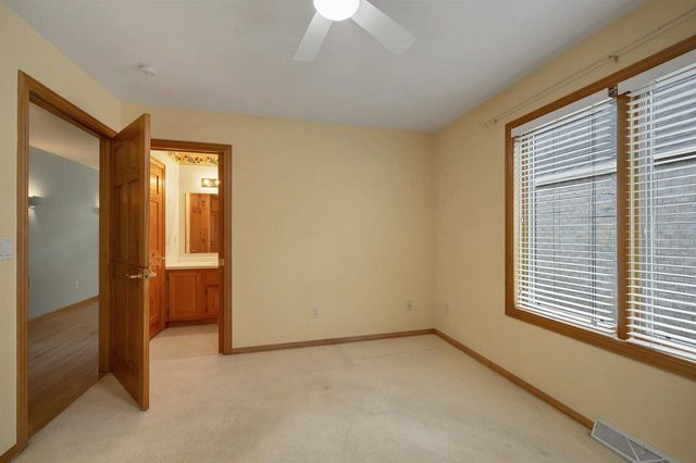 518 N LANGLADE AVENUE, Green Bay, WI 54301