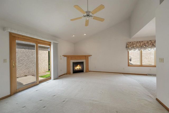 518 N LANGLADE AVENUE, Green Bay, WI 54301