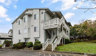 485 SW Bayshore Drive #B202, Oak Harbor, WA 98277