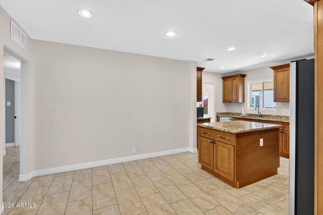 2726 E FAIRMOUNT Avenue, Phoenix, AZ 85016